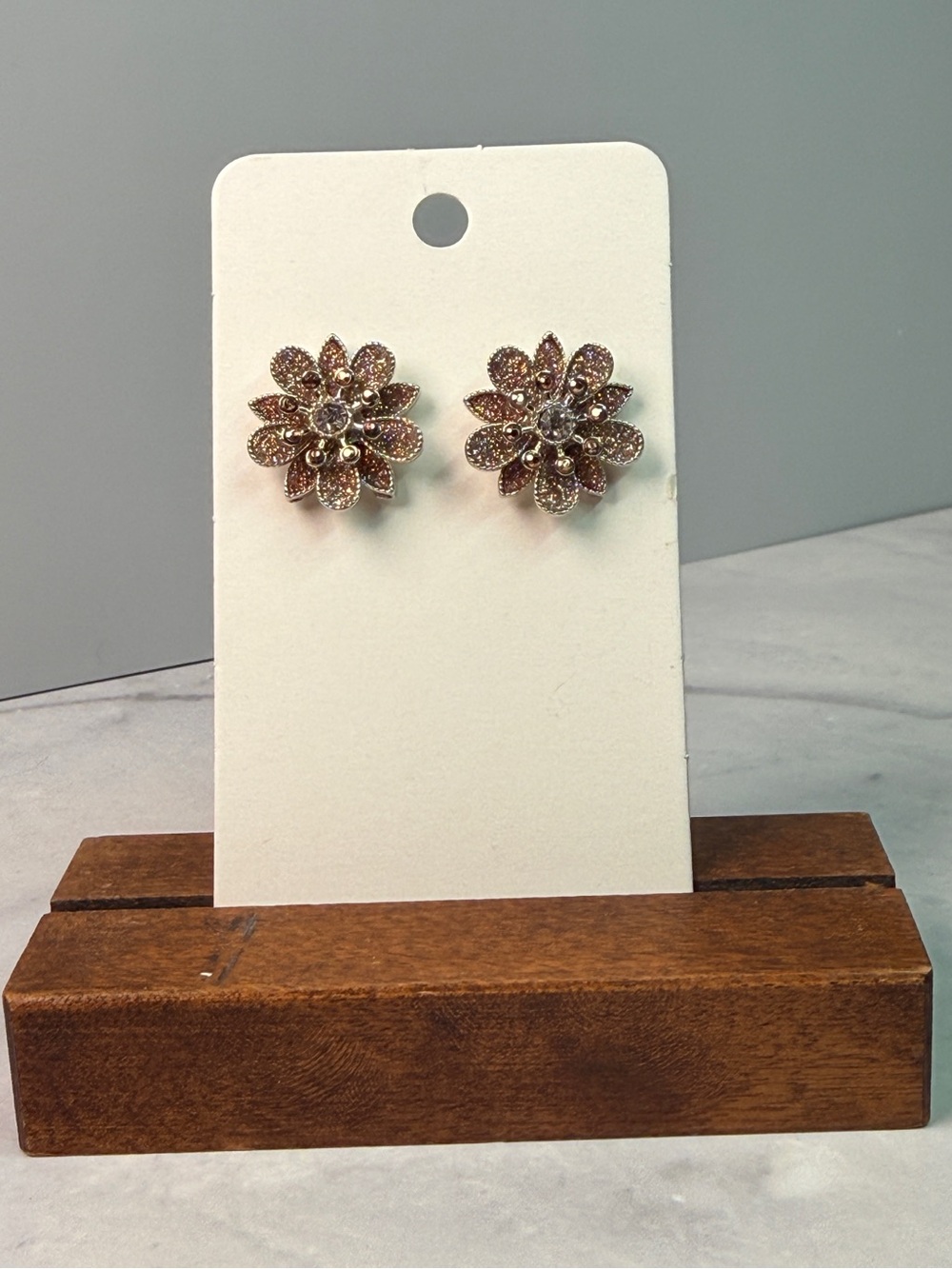 🚨3 for $15🚨 Rose Gold-Tone Floral Crystal Stud Earrings